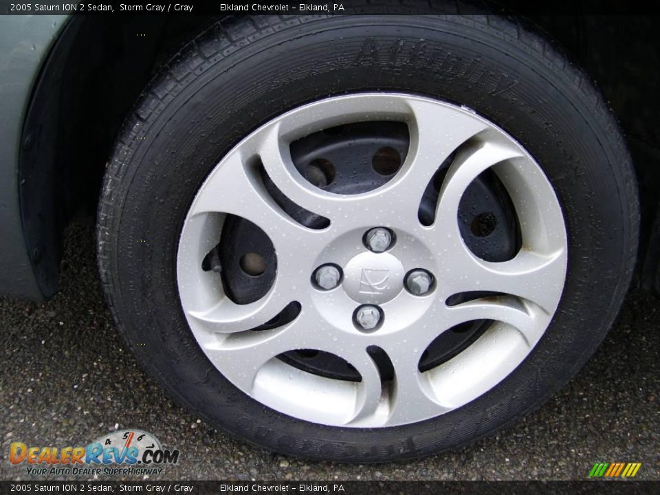 2005 Saturn ION 2 Sedan Storm Gray / Gray Photo #9