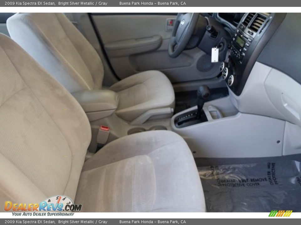 2009 Kia Spectra EX Sedan Bright Silver Metallic / Gray Photo #20