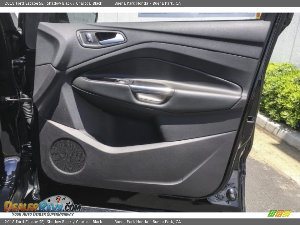 2018 Ford Escape SE Shadow Black / Charcoal Black Photo #30