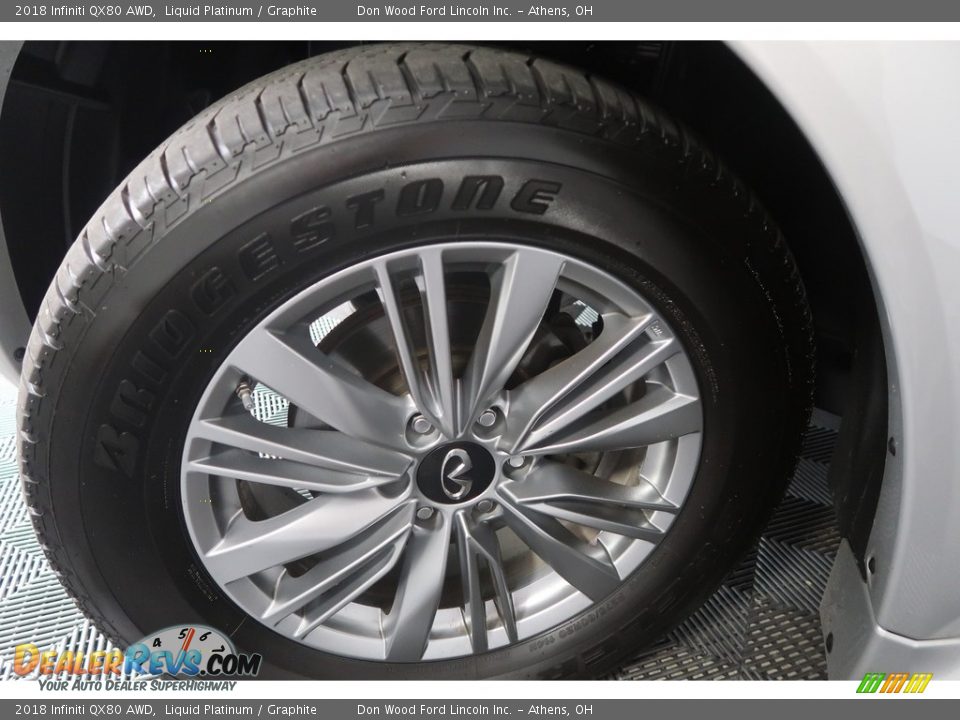 2018 Infiniti QX80 AWD Liquid Platinum / Graphite Photo #32