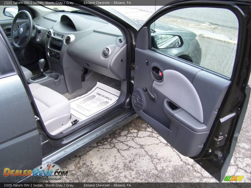 2005 Saturn ION 2 Sedan Storm Gray / Gray Photo #14