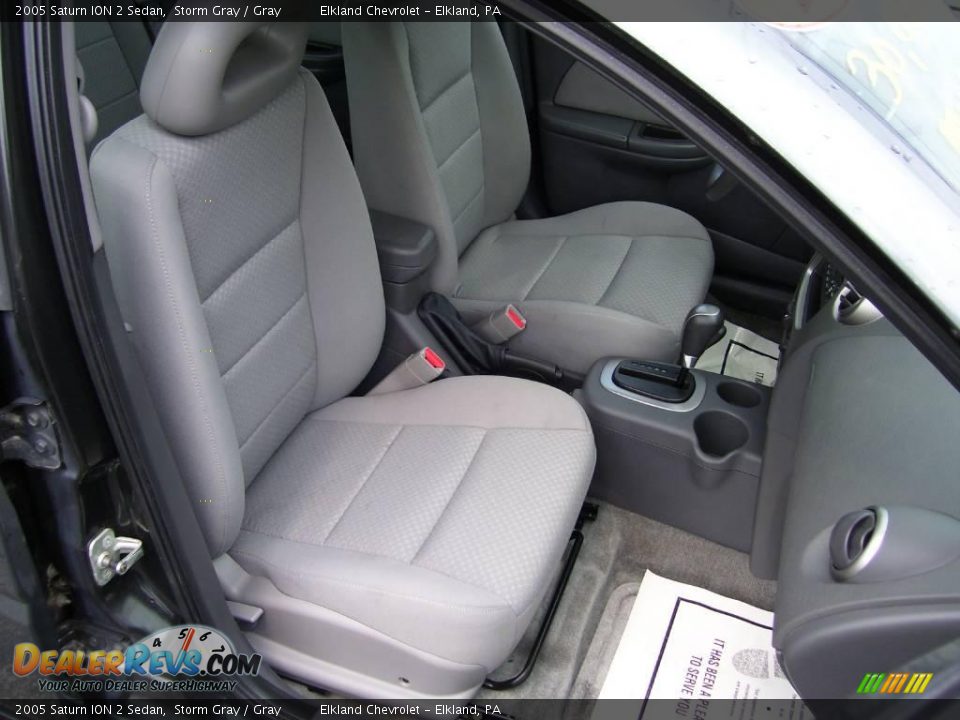 2005 Saturn ION 2 Sedan Storm Gray / Gray Photo #15