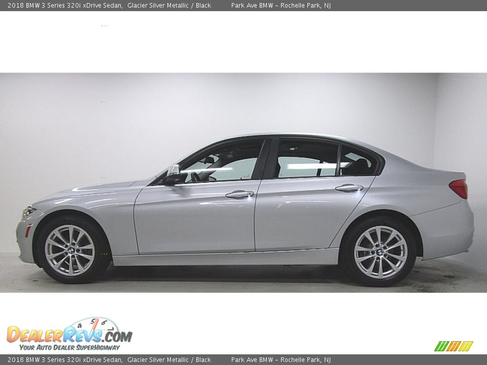 2018 BMW 3 Series 320i xDrive Sedan Glacier Silver Metallic / Black Photo #2