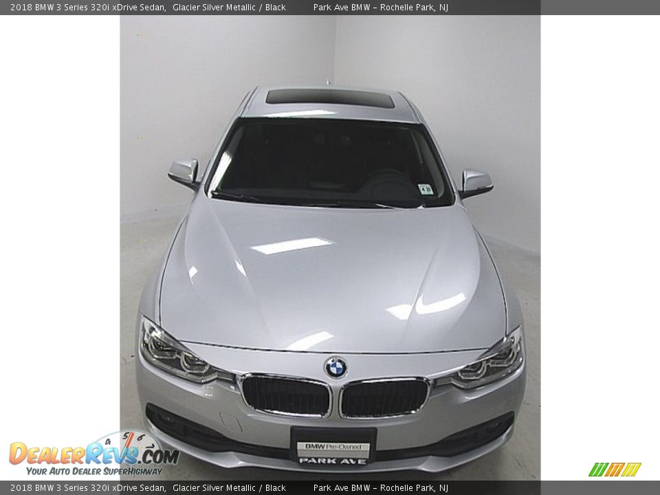 2018 BMW 3 Series 320i xDrive Sedan Glacier Silver Metallic / Black Photo #8