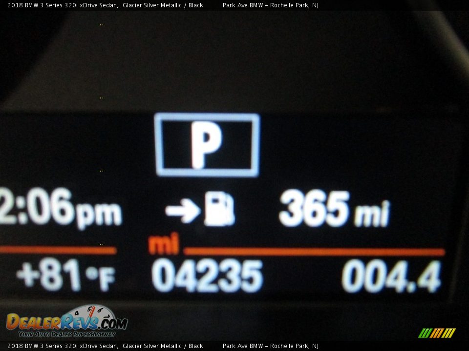 2018 BMW 3 Series 320i xDrive Sedan Glacier Silver Metallic / Black Photo #27