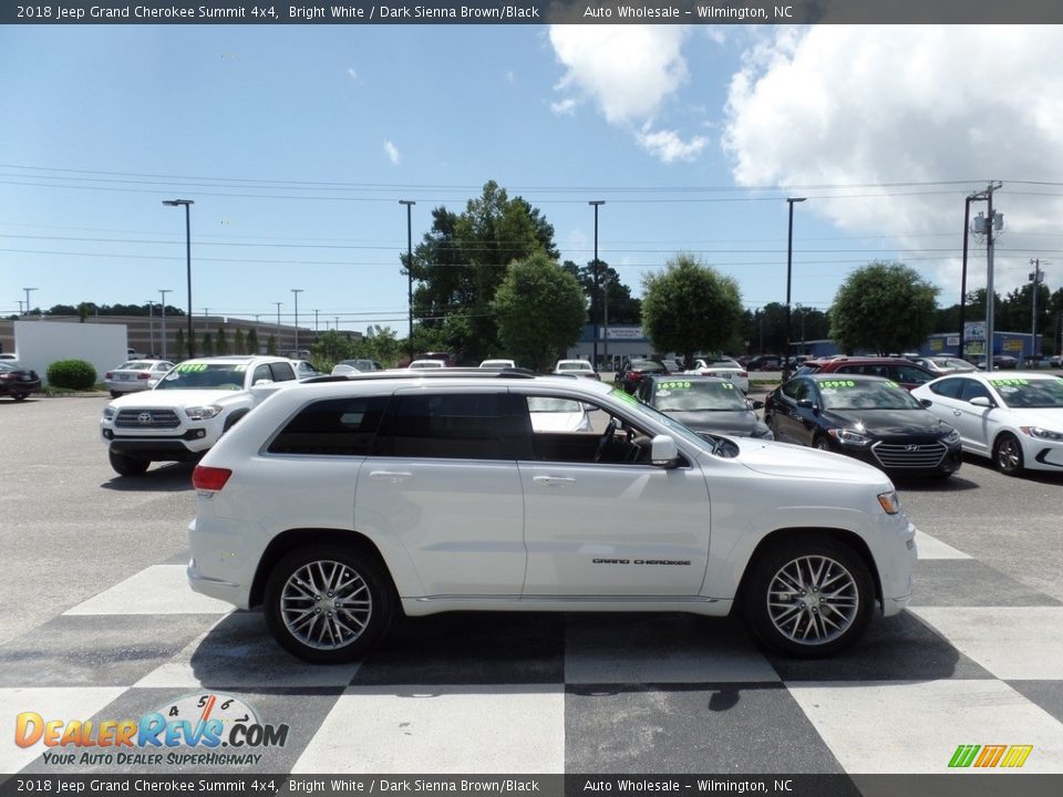 2018 Jeep Grand Cherokee Summit 4x4 Bright White / Dark Sienna Brown/Black Photo #3