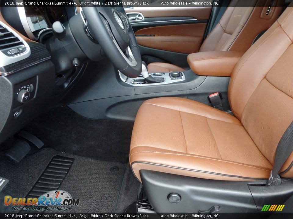 2018 Jeep Grand Cherokee Summit 4x4 Bright White / Dark Sienna Brown/Black Photo #12