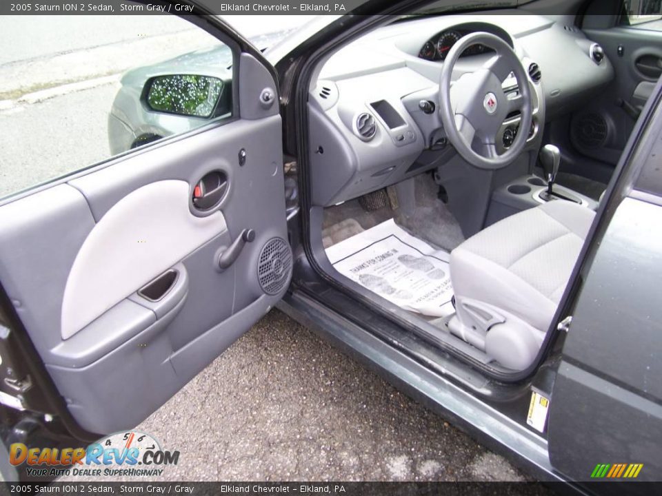 2005 Saturn ION 2 Sedan Storm Gray / Gray Photo #20