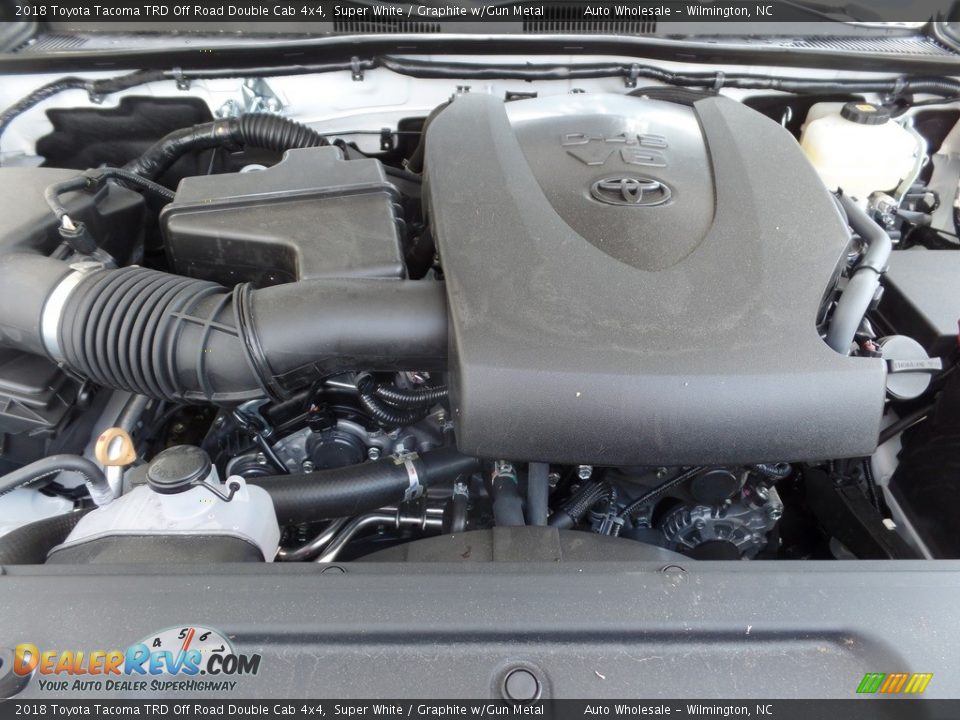 2018 Toyota Tacoma TRD Off Road Double Cab 4x4 Super White / Graphite w/Gun Metal Photo #6