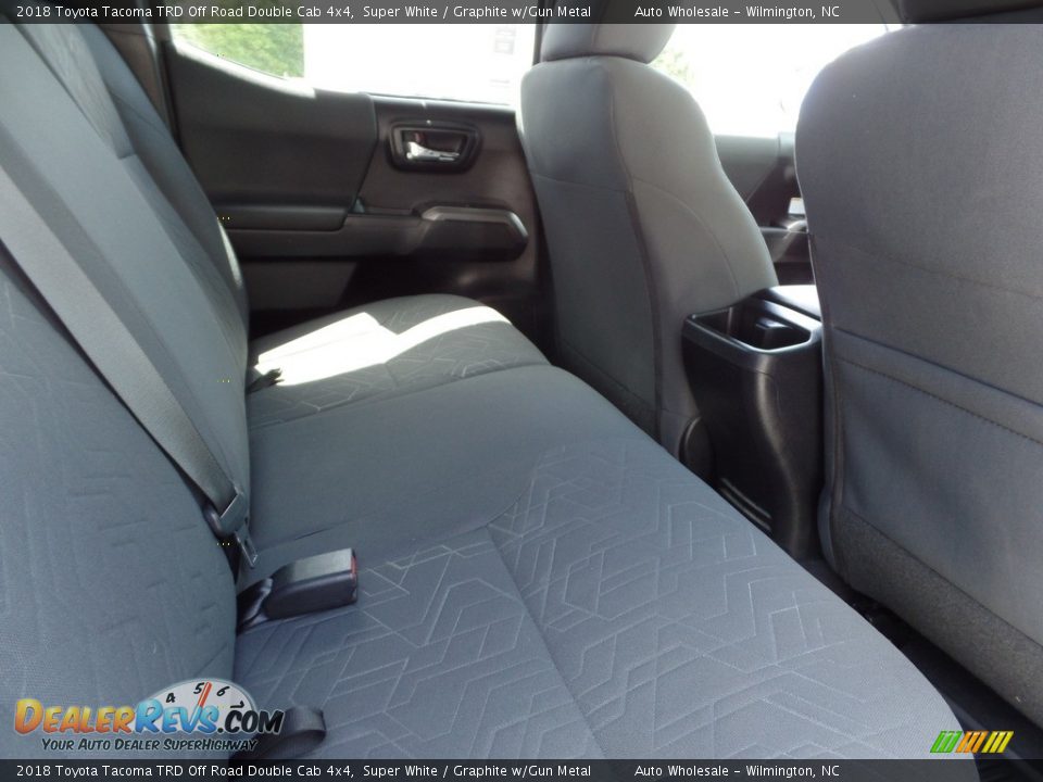 2018 Toyota Tacoma TRD Off Road Double Cab 4x4 Super White / Graphite w/Gun Metal Photo #13