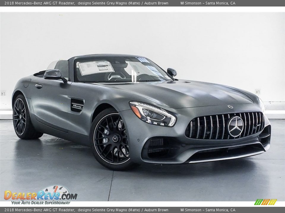 Front 3/4 View of 2018 Mercedes-Benz AMG GT Roadster Photo #12
