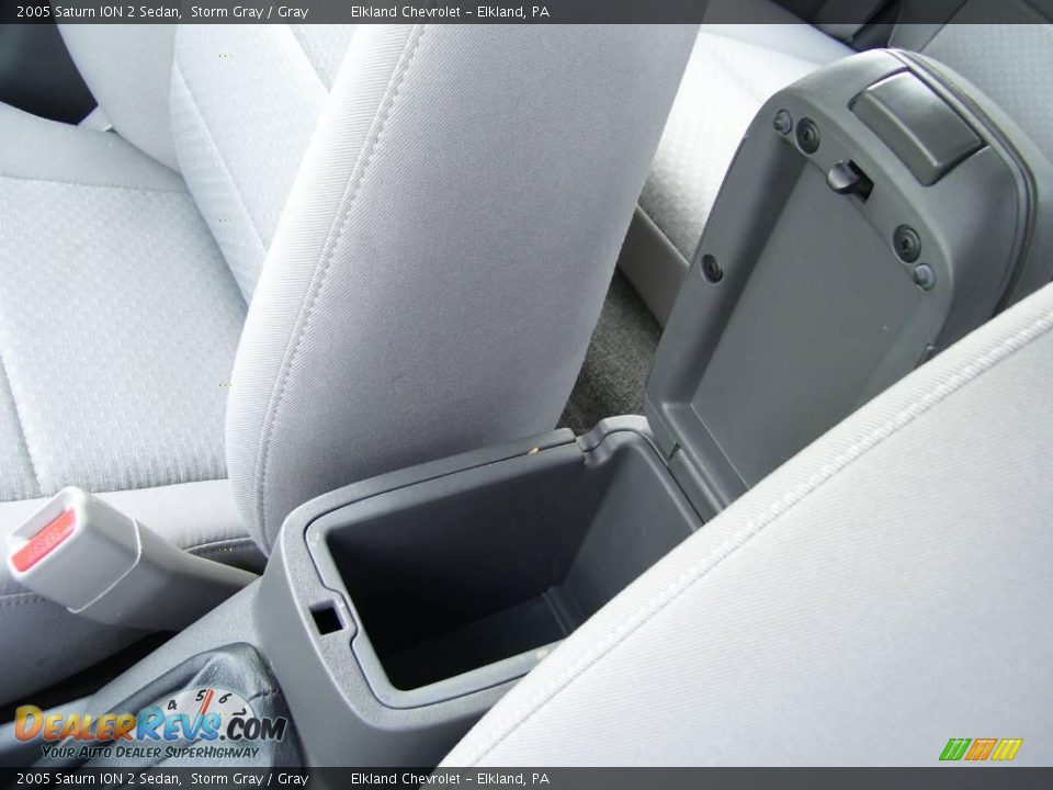 2005 Saturn ION 2 Sedan Storm Gray / Gray Photo #30