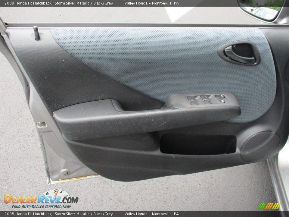 2008 Honda Fit Hatchback Storm Silver Metallic / Black/Grey Photo #9