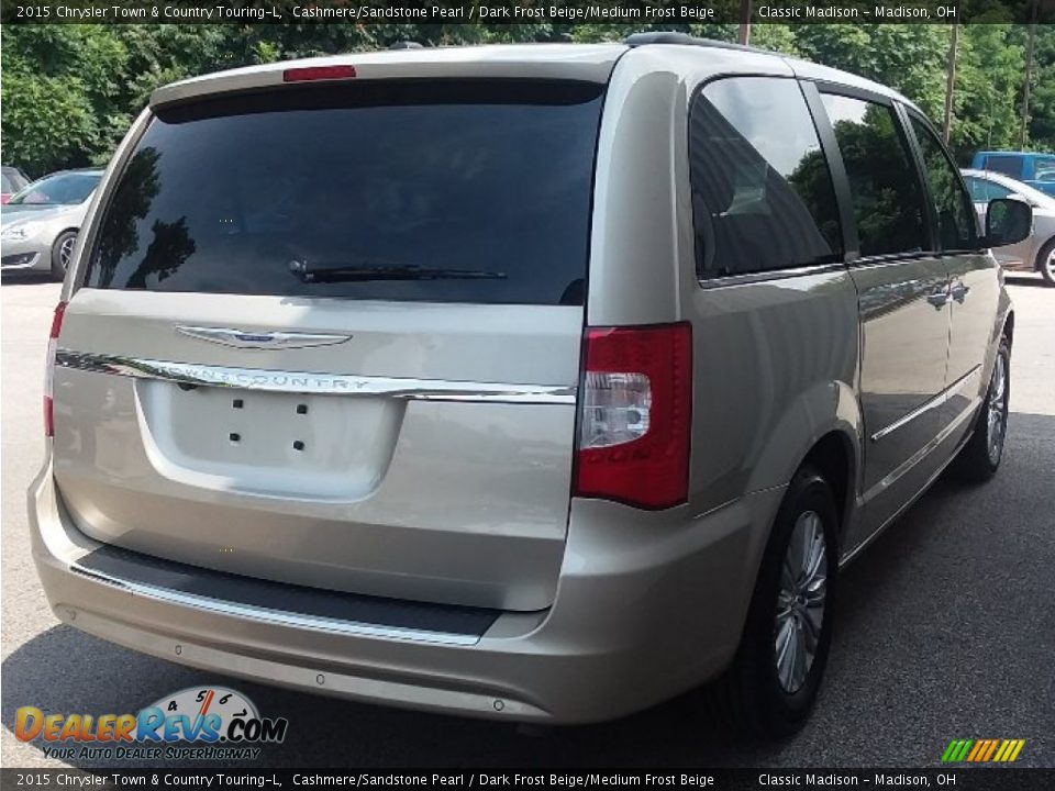 2015 Chrysler Town & Country Touring-L Cashmere/Sandstone Pearl / Dark Frost Beige/Medium Frost Beige Photo #3