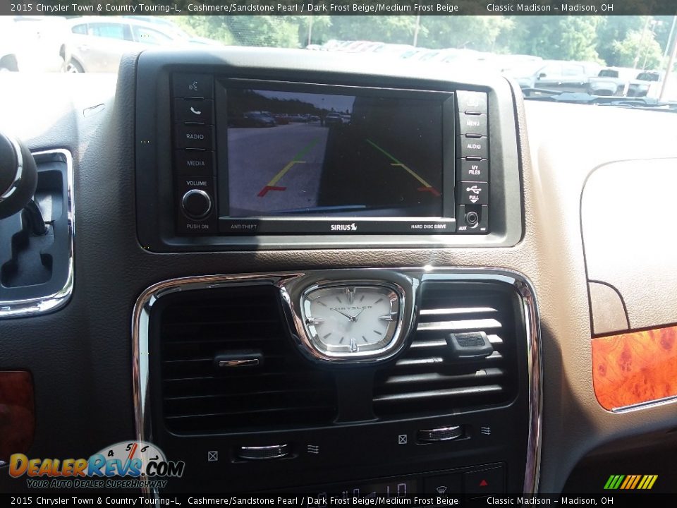 2015 Chrysler Town & Country Touring-L Cashmere/Sandstone Pearl / Dark Frost Beige/Medium Frost Beige Photo #7