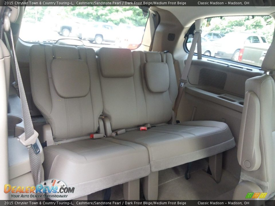 2015 Chrysler Town & Country Touring-L Cashmere/Sandstone Pearl / Dark Frost Beige/Medium Frost Beige Photo #11