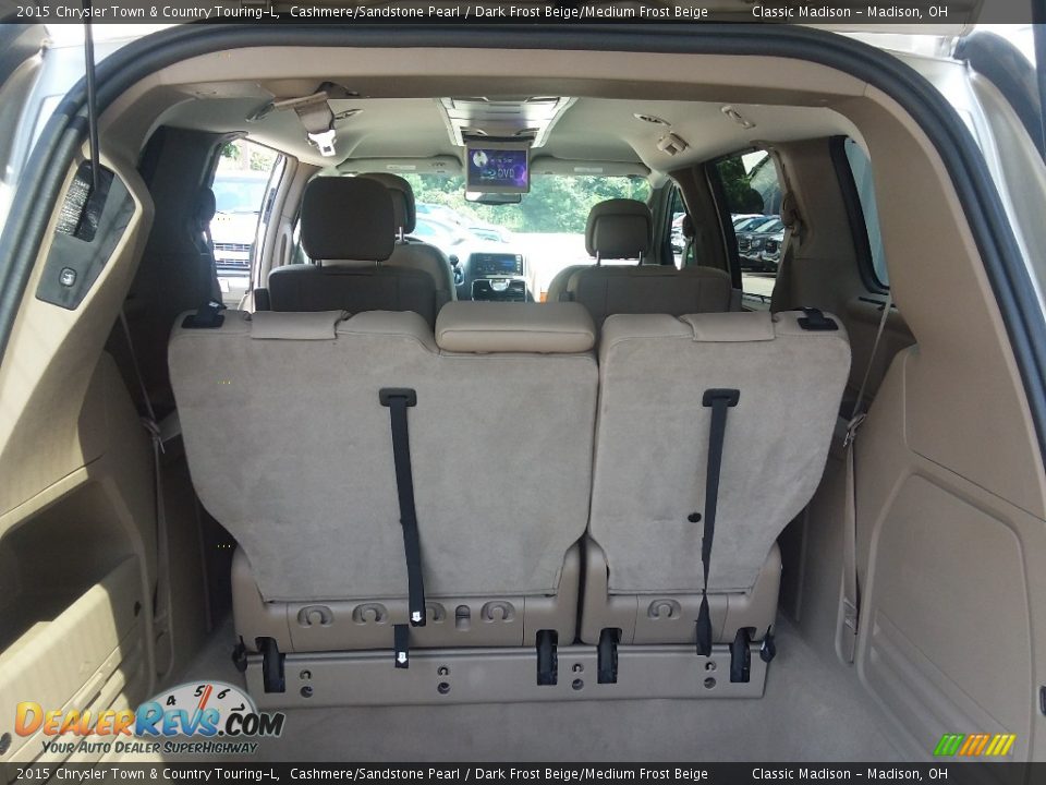 2015 Chrysler Town & Country Touring-L Cashmere/Sandstone Pearl / Dark Frost Beige/Medium Frost Beige Photo #15
