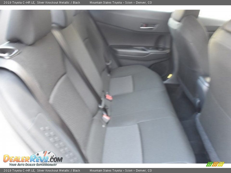 2019 Toyota C-HR LE Silver Knockout Metallic / Black Photo #18