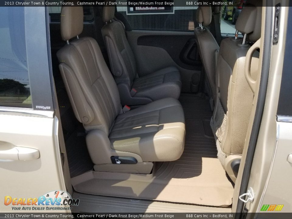 2013 Chrysler Town & Country Touring Cashmere Pearl / Dark Frost Beige/Medium Frost Beige Photo #11