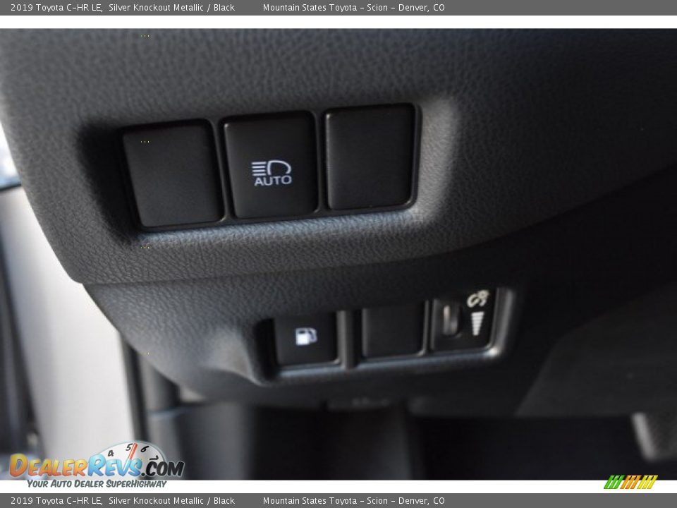 2019 Toyota C-HR LE Silver Knockout Metallic / Black Photo #25