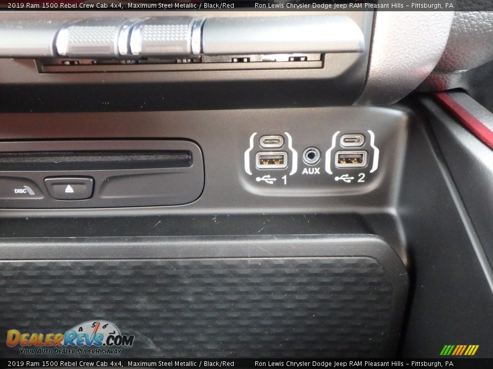 2019 Ram 1500 Rebel Crew Cab 4x4 Maximum Steel Metallic / Black/Red Photo #18