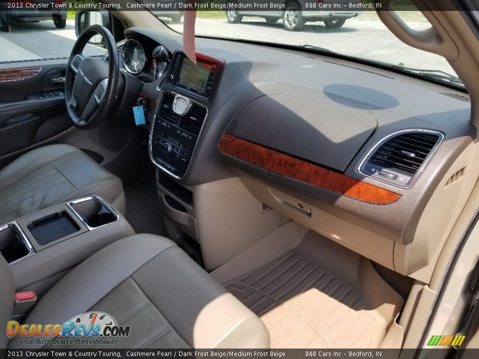 2013 Chrysler Town & Country Touring Cashmere Pearl / Dark Frost Beige/Medium Frost Beige Photo #18