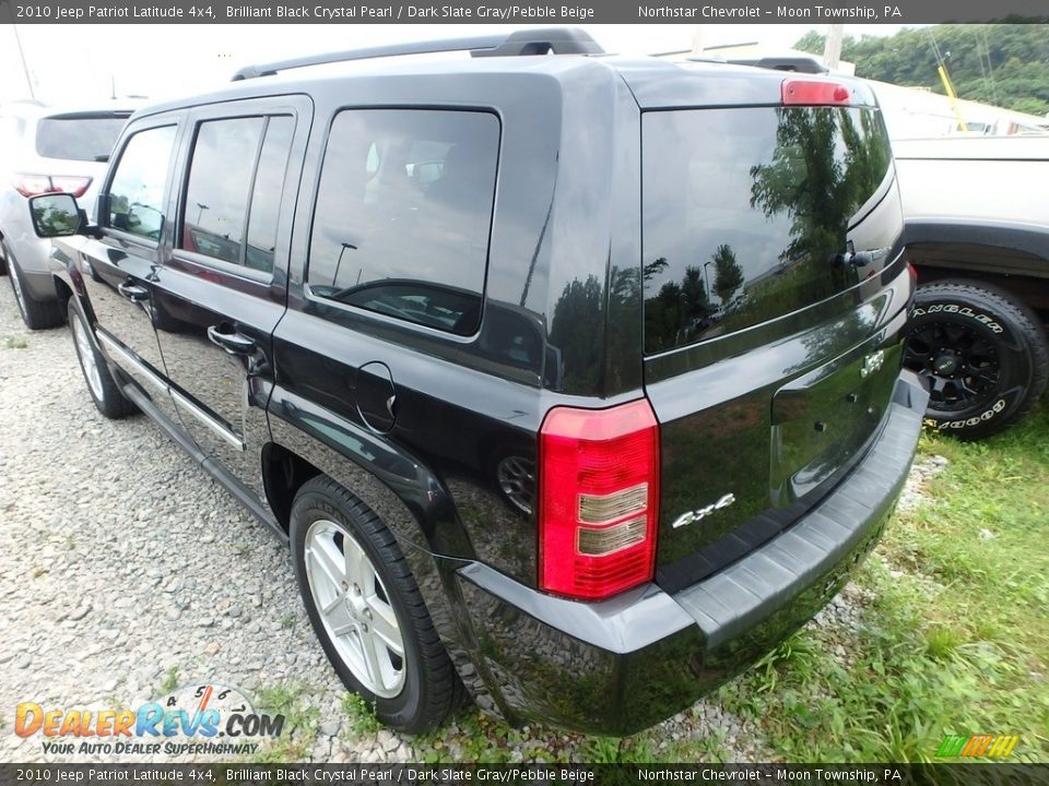 2010 Jeep Patriot Latitude 4x4 Brilliant Black Crystal Pearl / Dark Slate Gray/Pebble Beige Photo #2