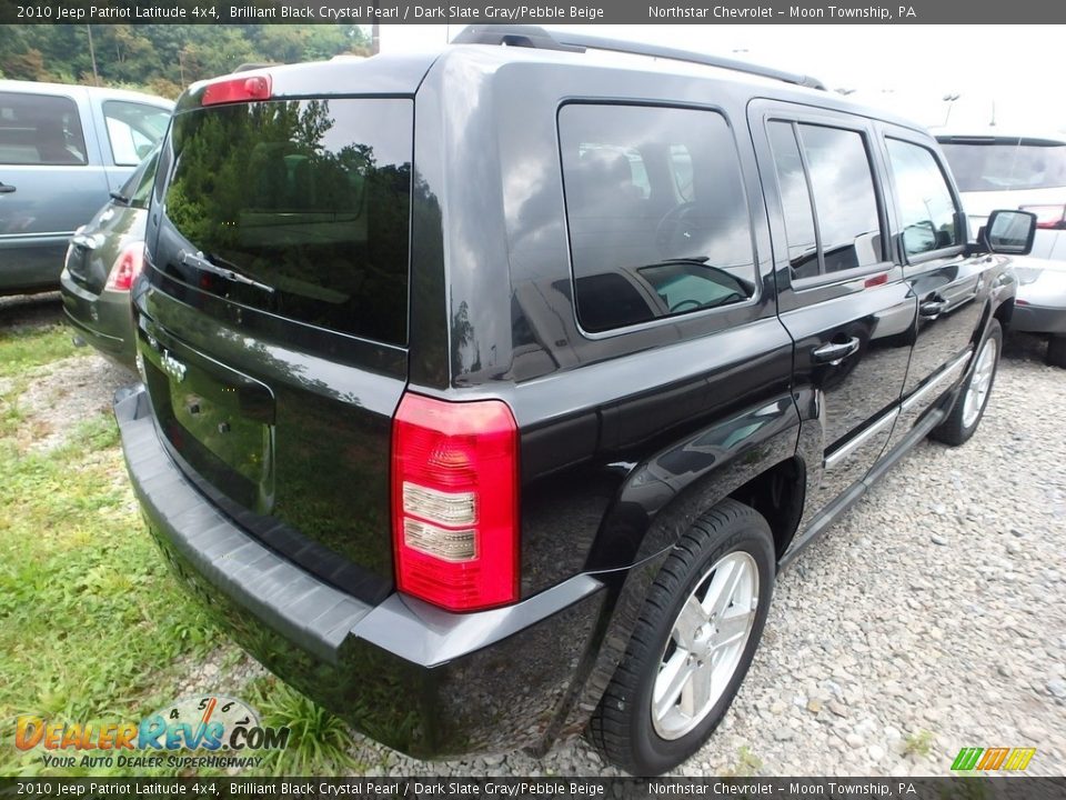 2010 Jeep Patriot Latitude 4x4 Brilliant Black Crystal Pearl / Dark Slate Gray/Pebble Beige Photo #4