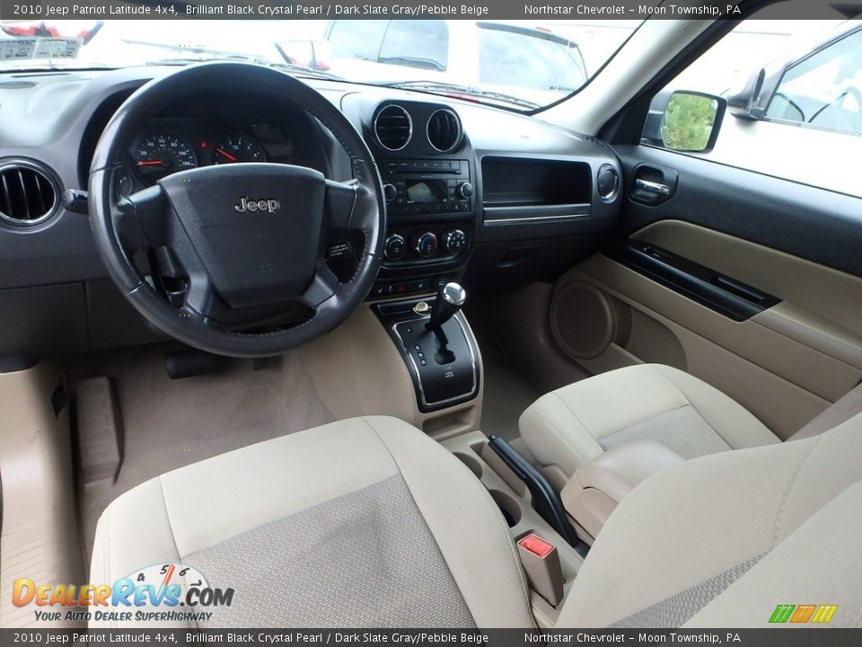 2010 Jeep Patriot Latitude 4x4 Brilliant Black Crystal Pearl / Dark Slate Gray/Pebble Beige Photo #9