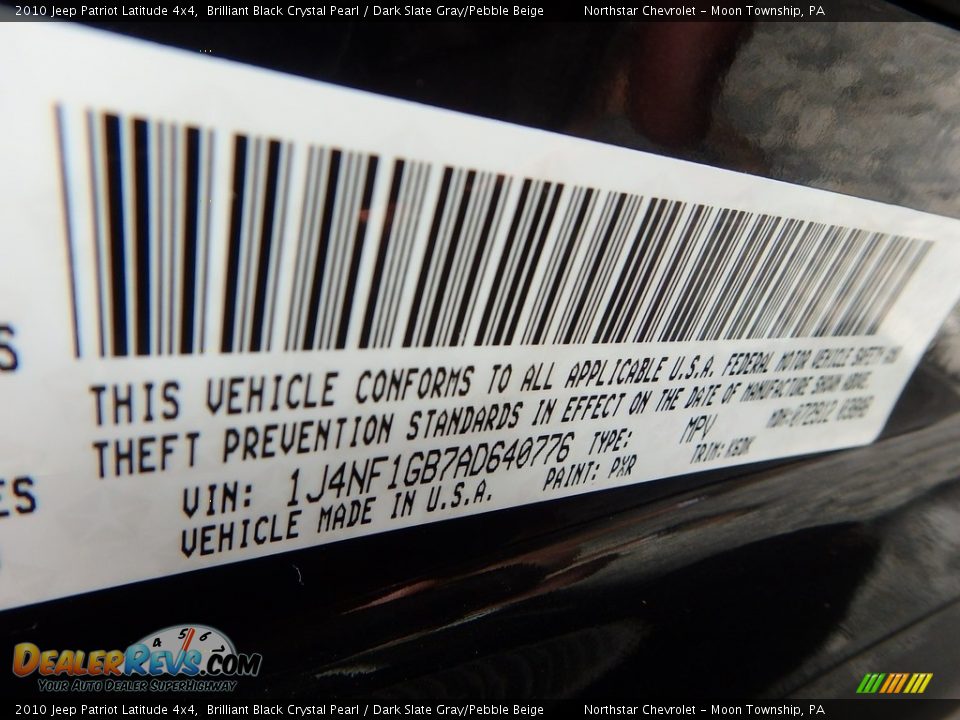 2010 Jeep Patriot Latitude 4x4 Brilliant Black Crystal Pearl / Dark Slate Gray/Pebble Beige Photo #14