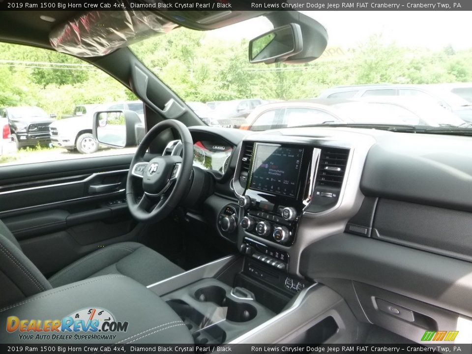 2019 Ram 1500 Big Horn Crew Cab 4x4 Diamond Black Crystal Pearl / Black Photo #11