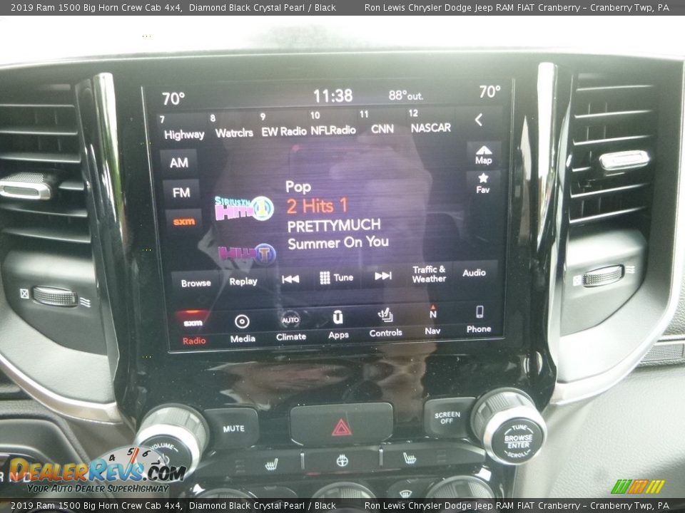 2019 Ram 1500 Big Horn Crew Cab 4x4 Diamond Black Crystal Pearl / Black Photo #15