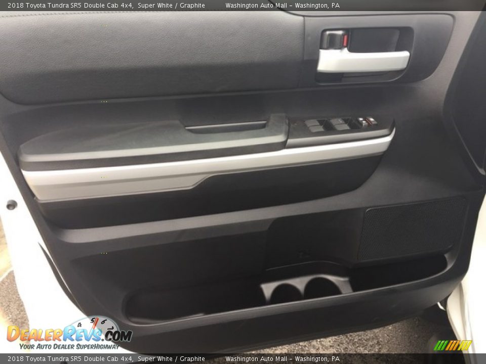 2018 Toyota Tundra SR5 Double Cab 4x4 Super White / Graphite Photo #10