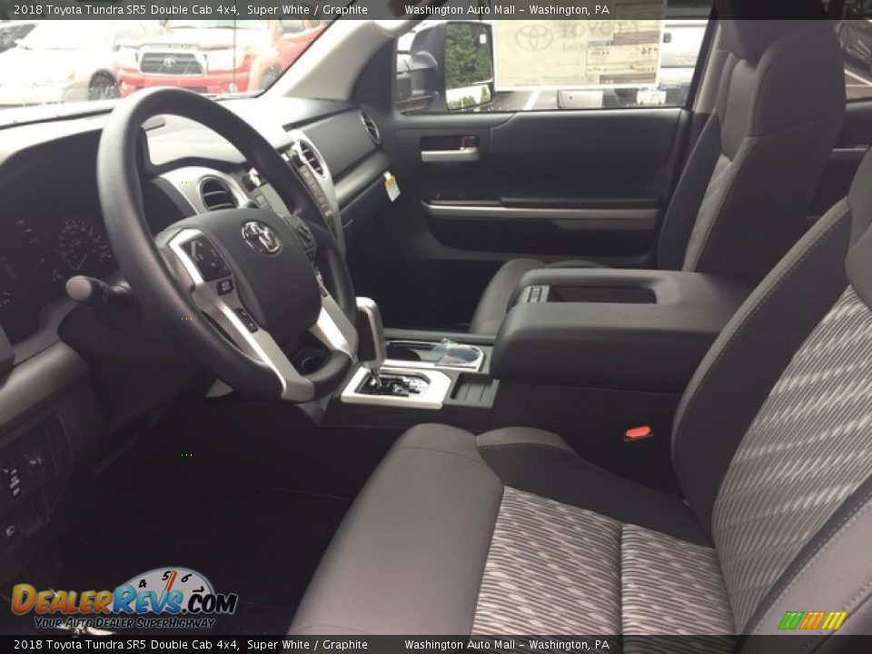 2018 Toyota Tundra SR5 Double Cab 4x4 Super White / Graphite Photo #11