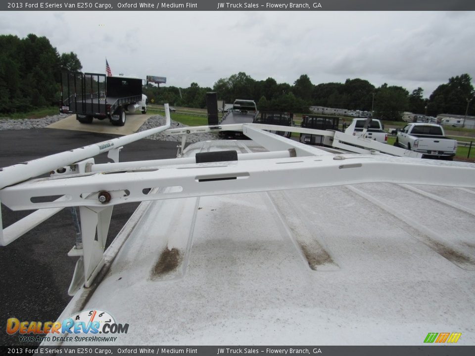2013 Ford E Series Van E250 Cargo Oxford White / Medium Flint Photo #9