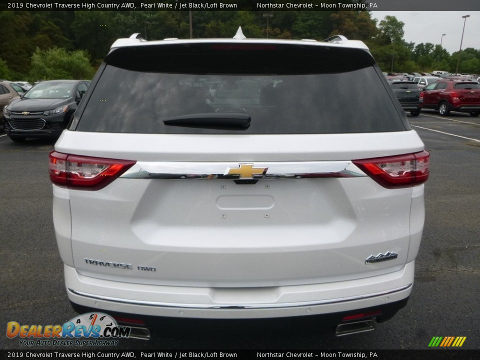 2019 Chevrolet Traverse High Country AWD Pearl White / Jet Black/Loft Brown Photo #4