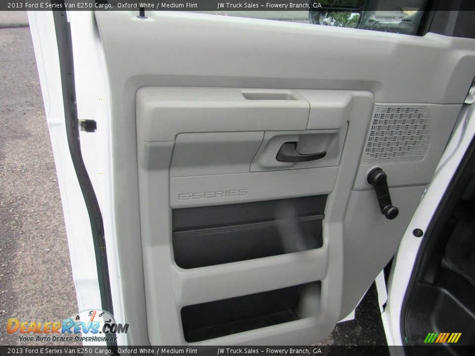 2013 Ford E Series Van E250 Cargo Oxford White / Medium Flint Photo #16