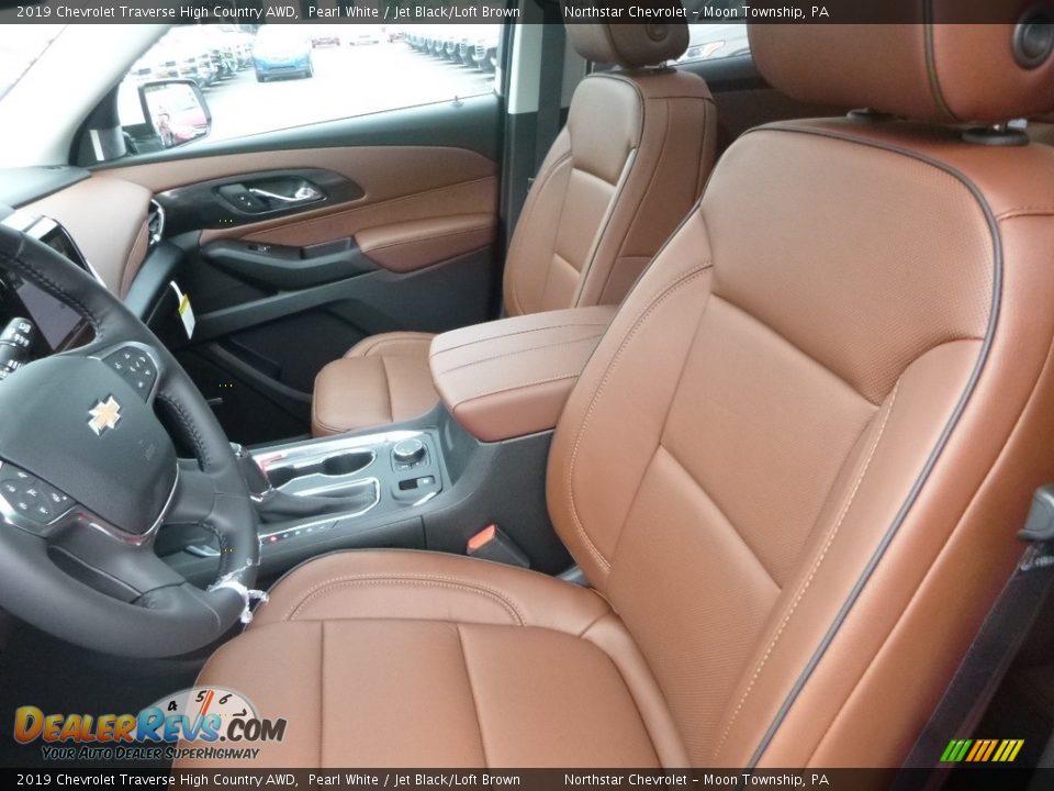 Front Seat of 2019 Chevrolet Traverse High Country AWD Photo #15