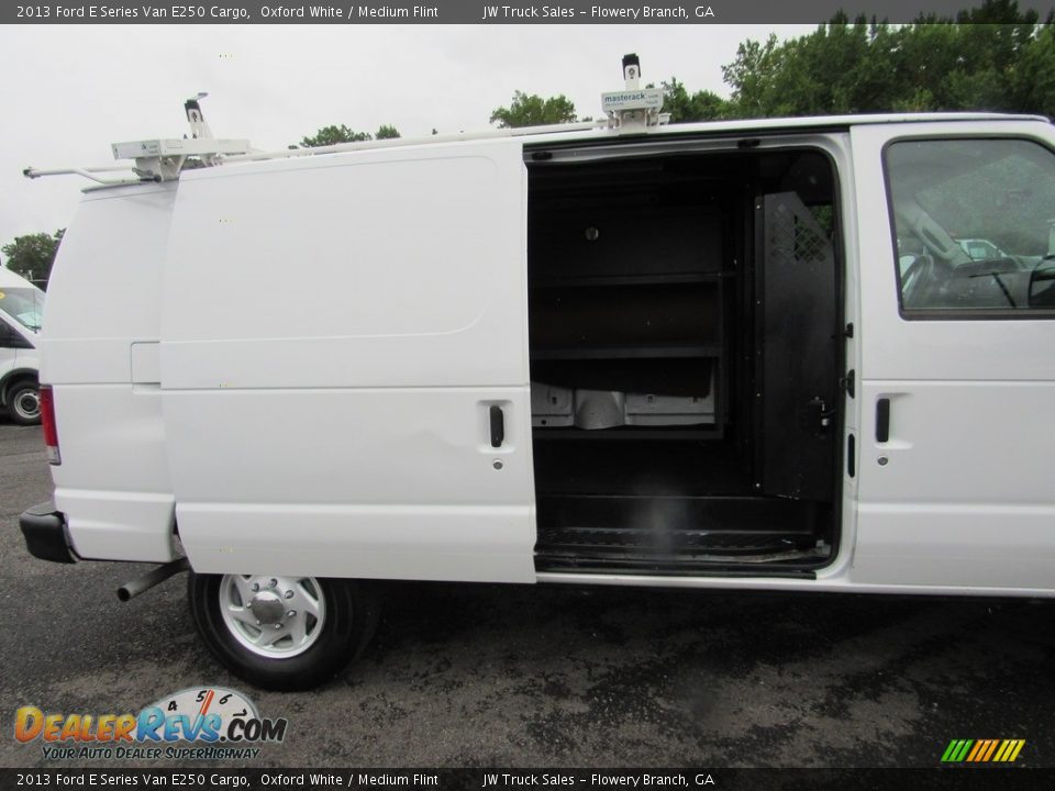 2013 Ford E Series Van E250 Cargo Oxford White / Medium Flint Photo #36