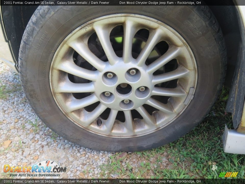 2001 Pontiac Grand Am SE Sedan Galaxy Silver Metallic / Dark Pewter Photo #19