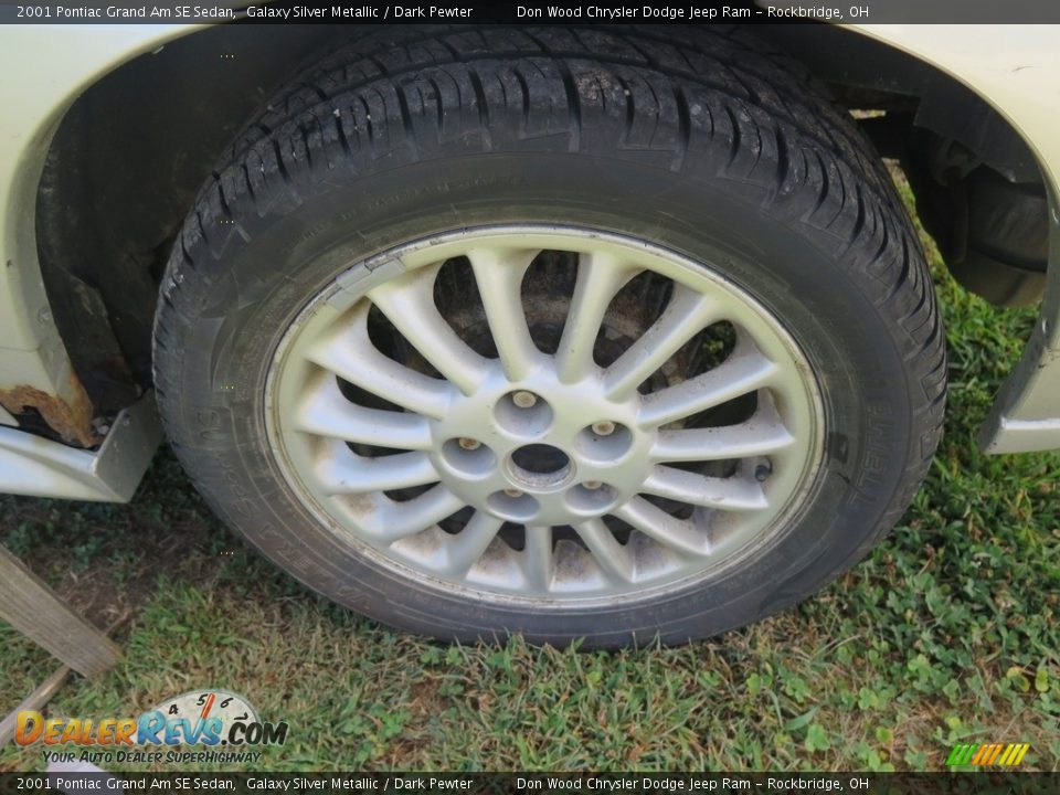 2001 Pontiac Grand Am SE Sedan Galaxy Silver Metallic / Dark Pewter Photo #21