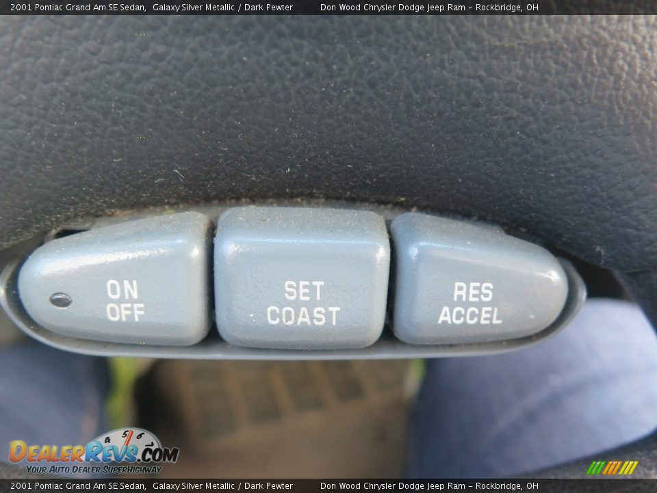 2001 Pontiac Grand Am SE Sedan Galaxy Silver Metallic / Dark Pewter Photo #29