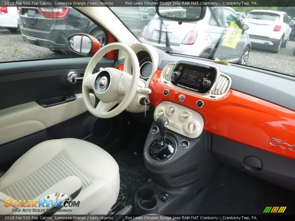 2018 Fiat 500 Pop Cabrio Luminosa Orange / Ivory (Avorio) Photo #11