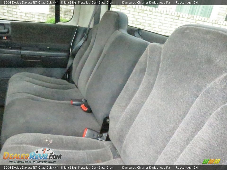 2004 Dodge Dakota SLT Quad Cab 4x4 Bright Silver Metallic / Dark Slate Gray Photo #17