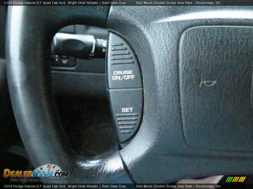 2004 Dodge Dakota SLT Quad Cab 4x4 Bright Silver Metallic / Dark Slate Gray Photo #29