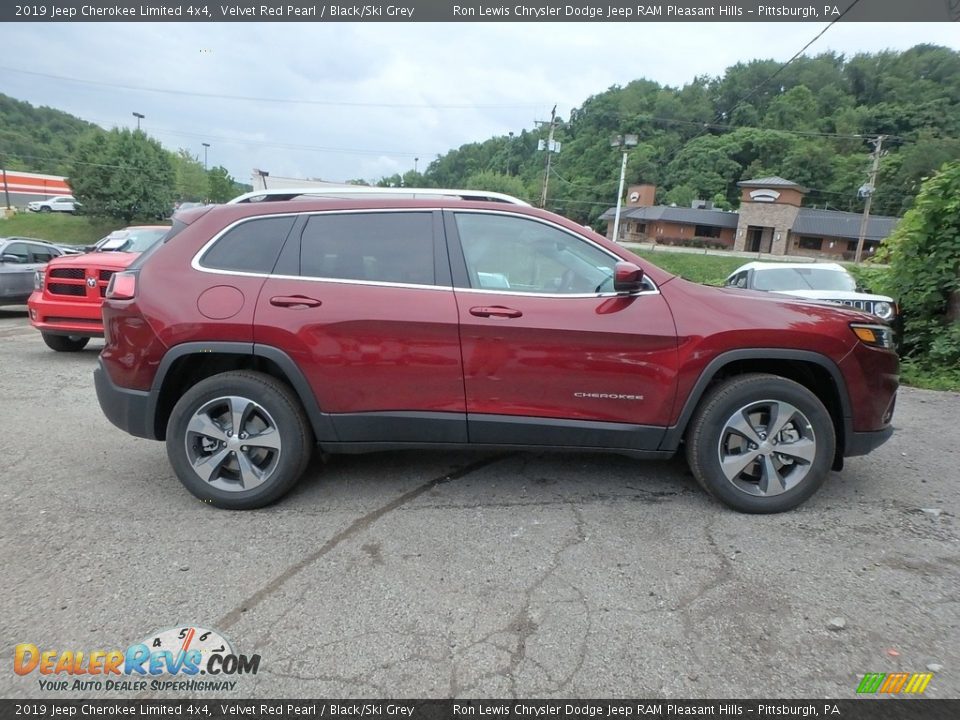 2019 Jeep Cherokee Limited 4x4 Velvet Red Pearl / Black/Ski Grey Photo #6