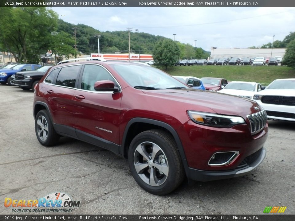 2019 Jeep Cherokee Limited 4x4 Velvet Red Pearl / Black/Ski Grey Photo #7
