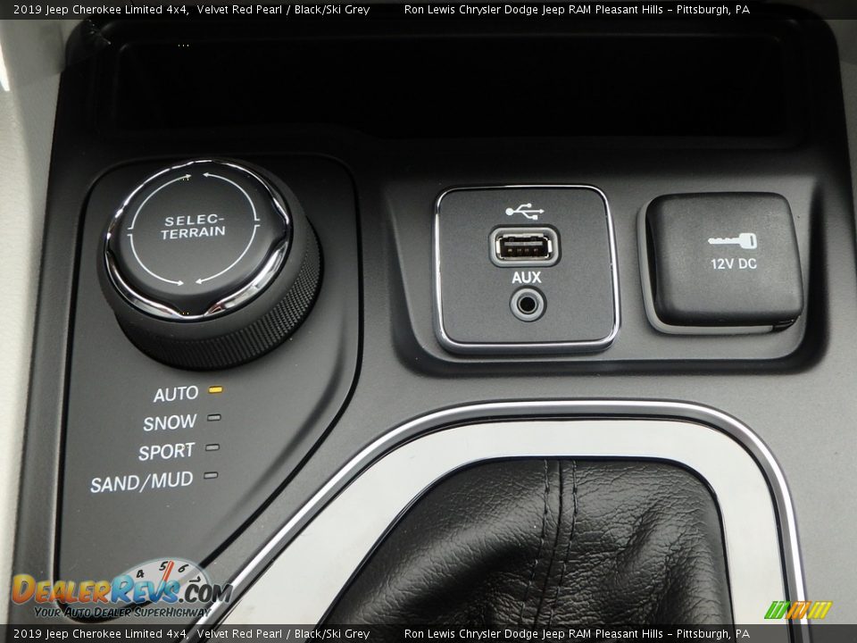 2019 Jeep Cherokee Limited 4x4 Velvet Red Pearl / Black/Ski Grey Photo #18