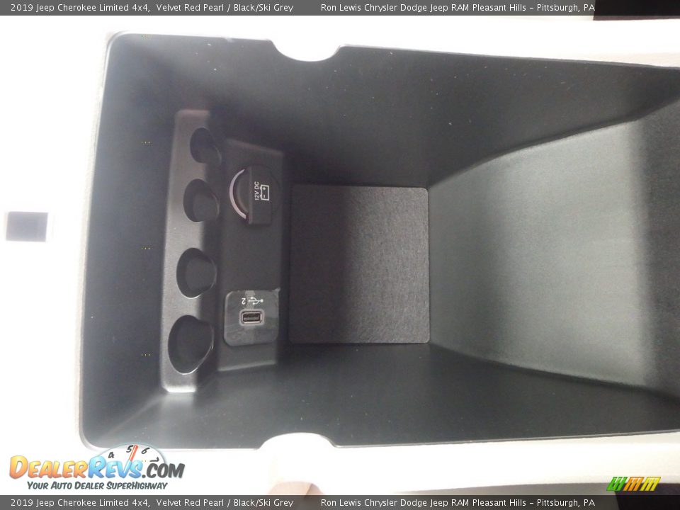 2019 Jeep Cherokee Limited 4x4 Velvet Red Pearl / Black/Ski Grey Photo #20