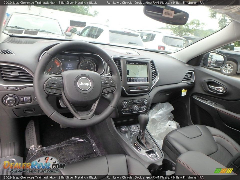 Black Interior - 2019 Jeep Cherokee Trailhawk 4x4 Photo #12